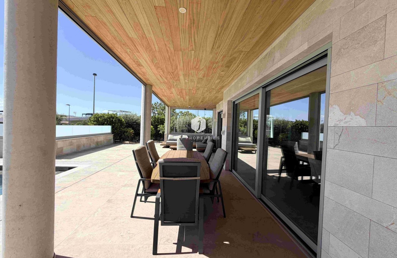 D'occasion - Villa -
Benijofar - Costa Blanca