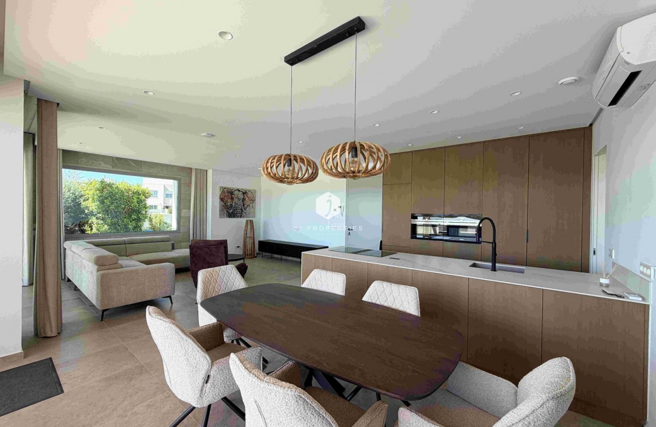 D'occasion - Villa -
Benijofar - Costa Blanca