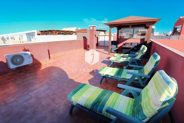 D'occasion - Attique -
Los Altos - Costa Blanca