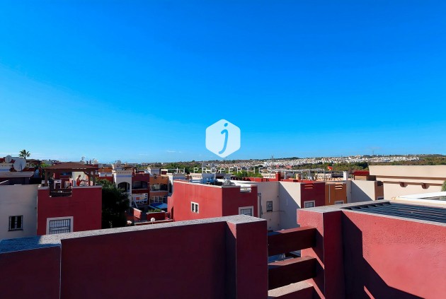 D'occasion - Attique -
Los Altos - Costa Blanca