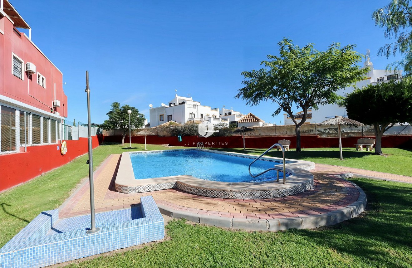D'occasion - Attique -
Los Altos - Costa Blanca