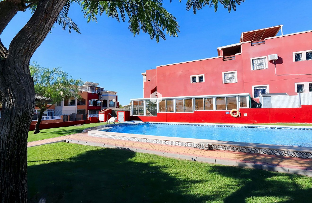 D'occasion - Attique -
Los Altos - Costa Blanca