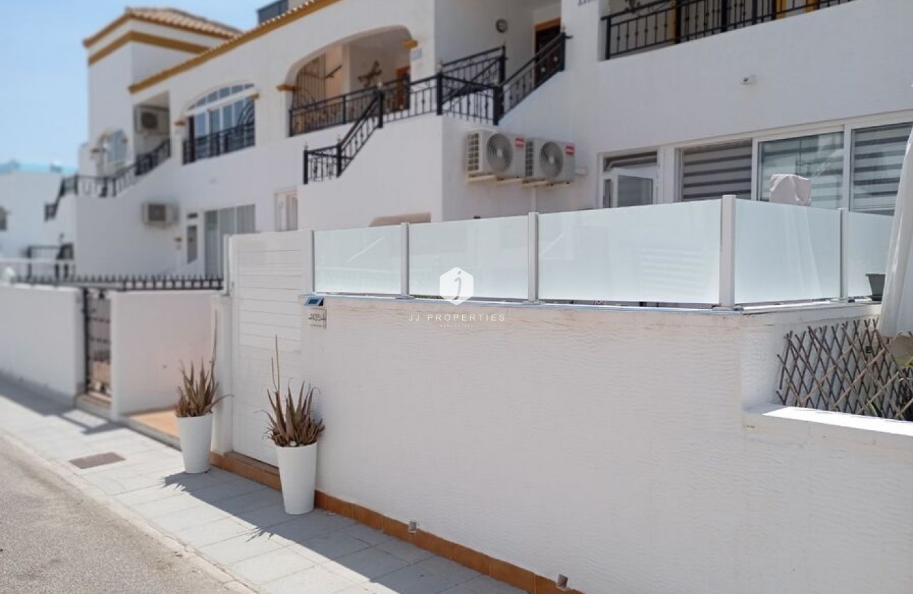 D'occasion - Appartement -
Jacarilla - Inland