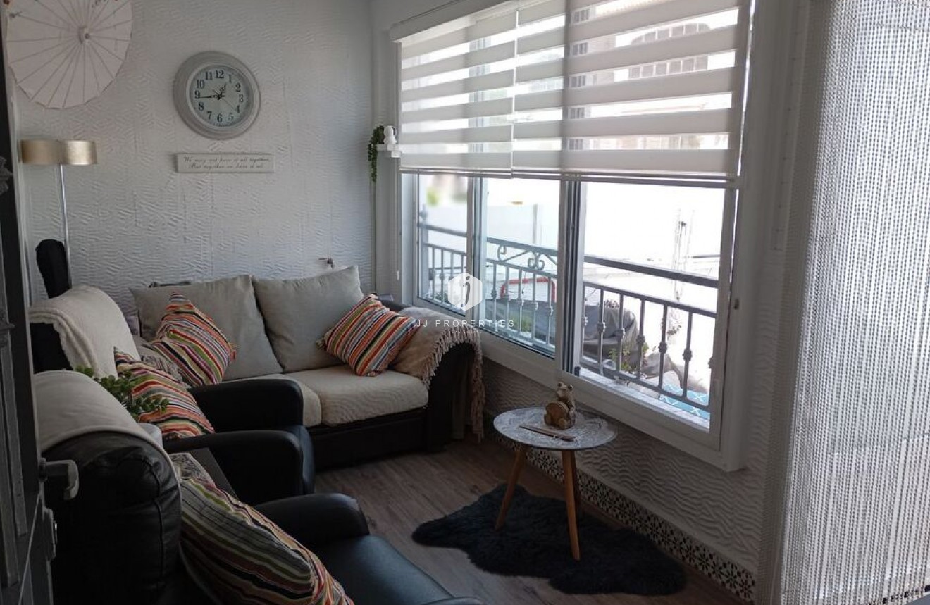 D'occasion - Appartement -
Jacarilla - Inland