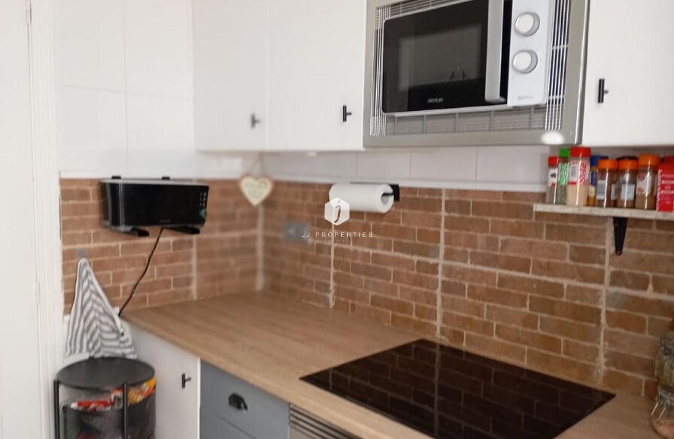 D'occasion - Appartement -
Jacarilla - Inland