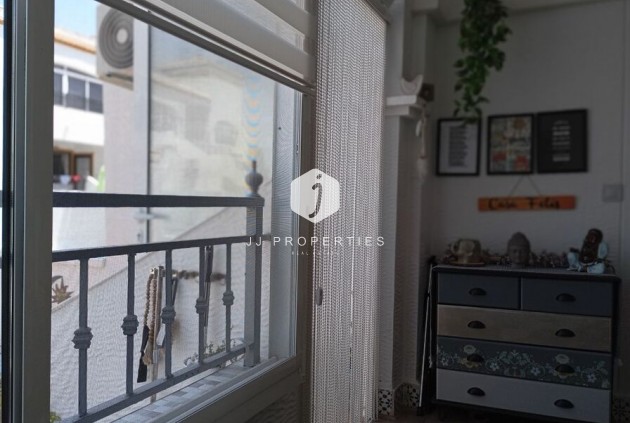 D'occasion - Appartement -
Jacarilla - Inland
