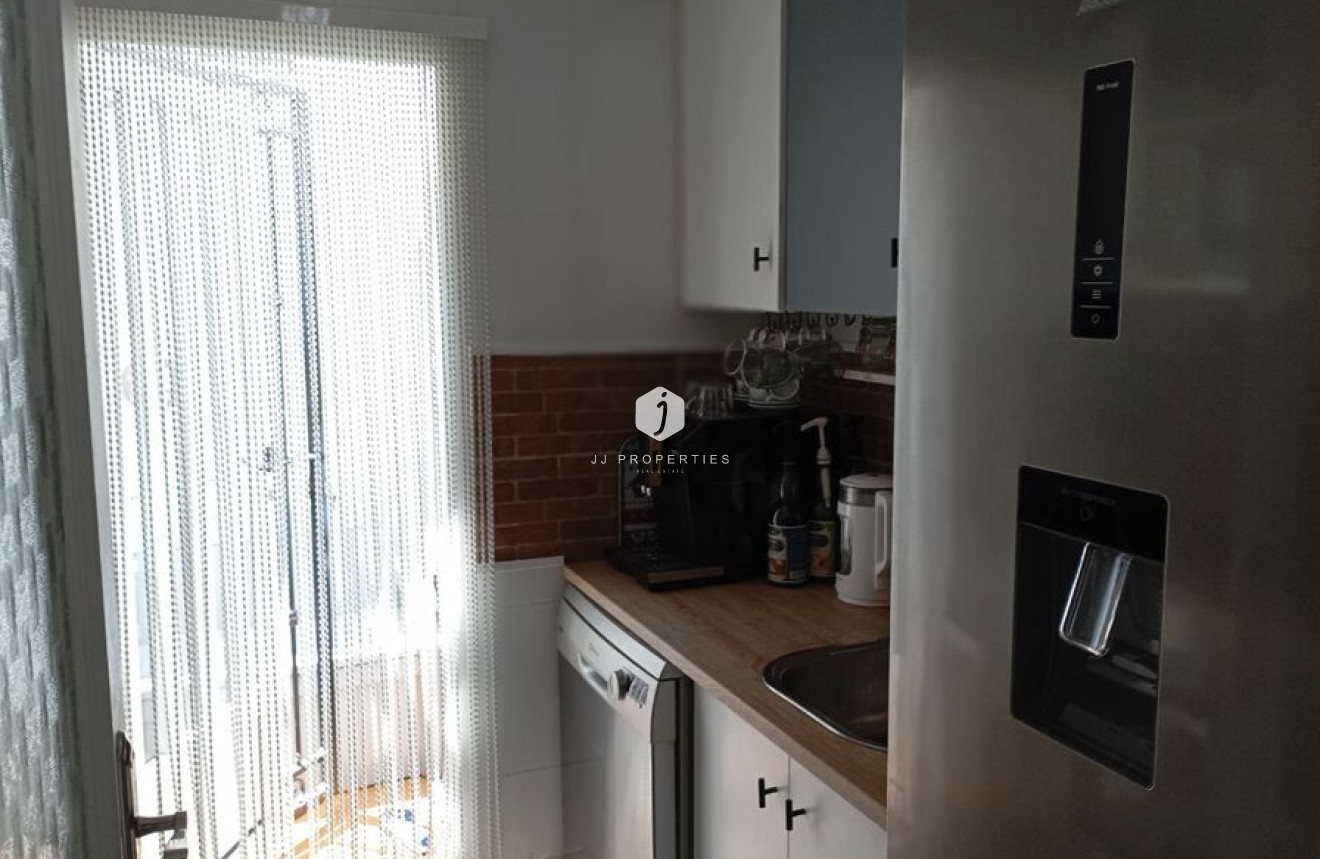 D'occasion - Appartement -
Jacarilla - Inland