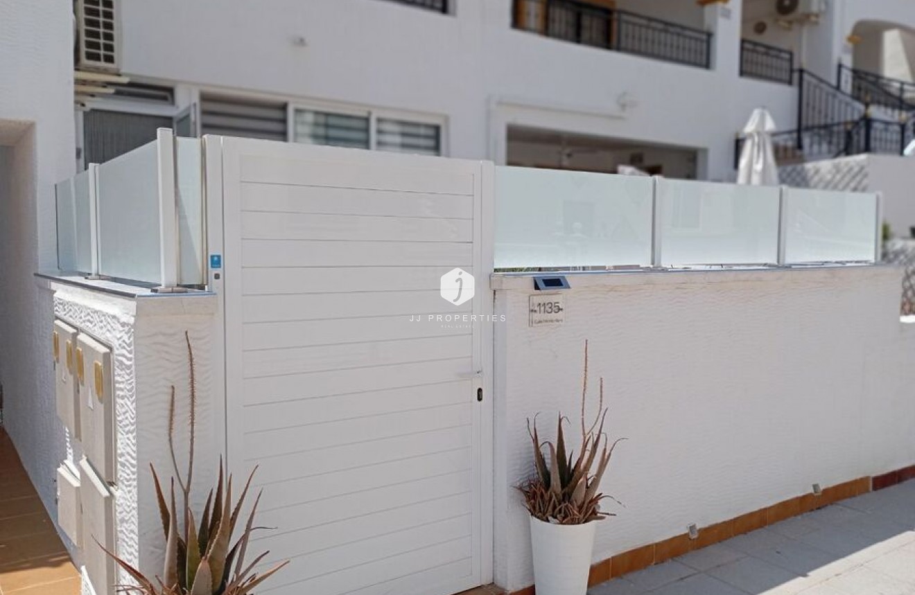 D'occasion - Appartement -
Jacarilla - Inland