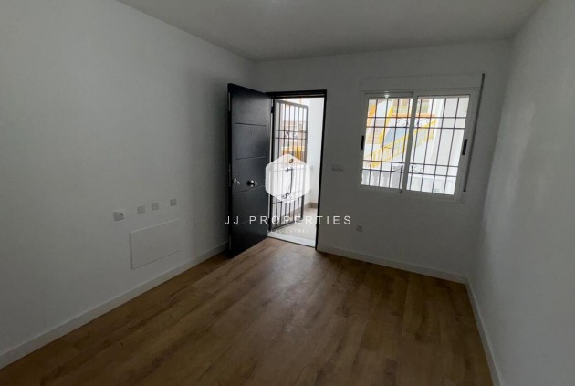 Segunda mano - Bungalow -
Torrevieja - PARQUE DE LAS NACIONES