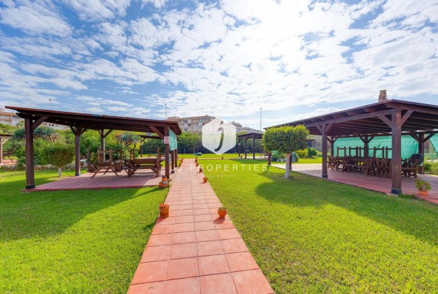 Segunda mano - Bungalow -
Torrevieja - PARQUE DE LAS NACIONES