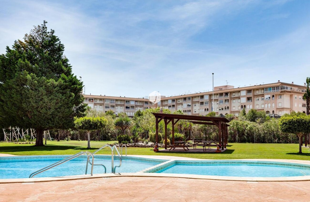 Segunda mano - Bungalow -
Torrevieja - PARQUE DE LAS NACIONES