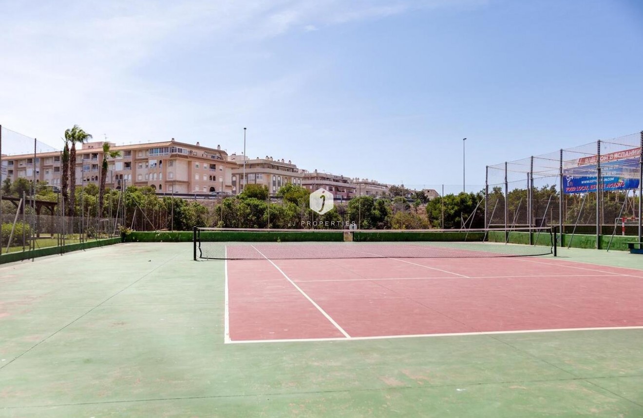 Segunda mano - Bungalow -
Torrevieja - PARQUE DE LAS NACIONES