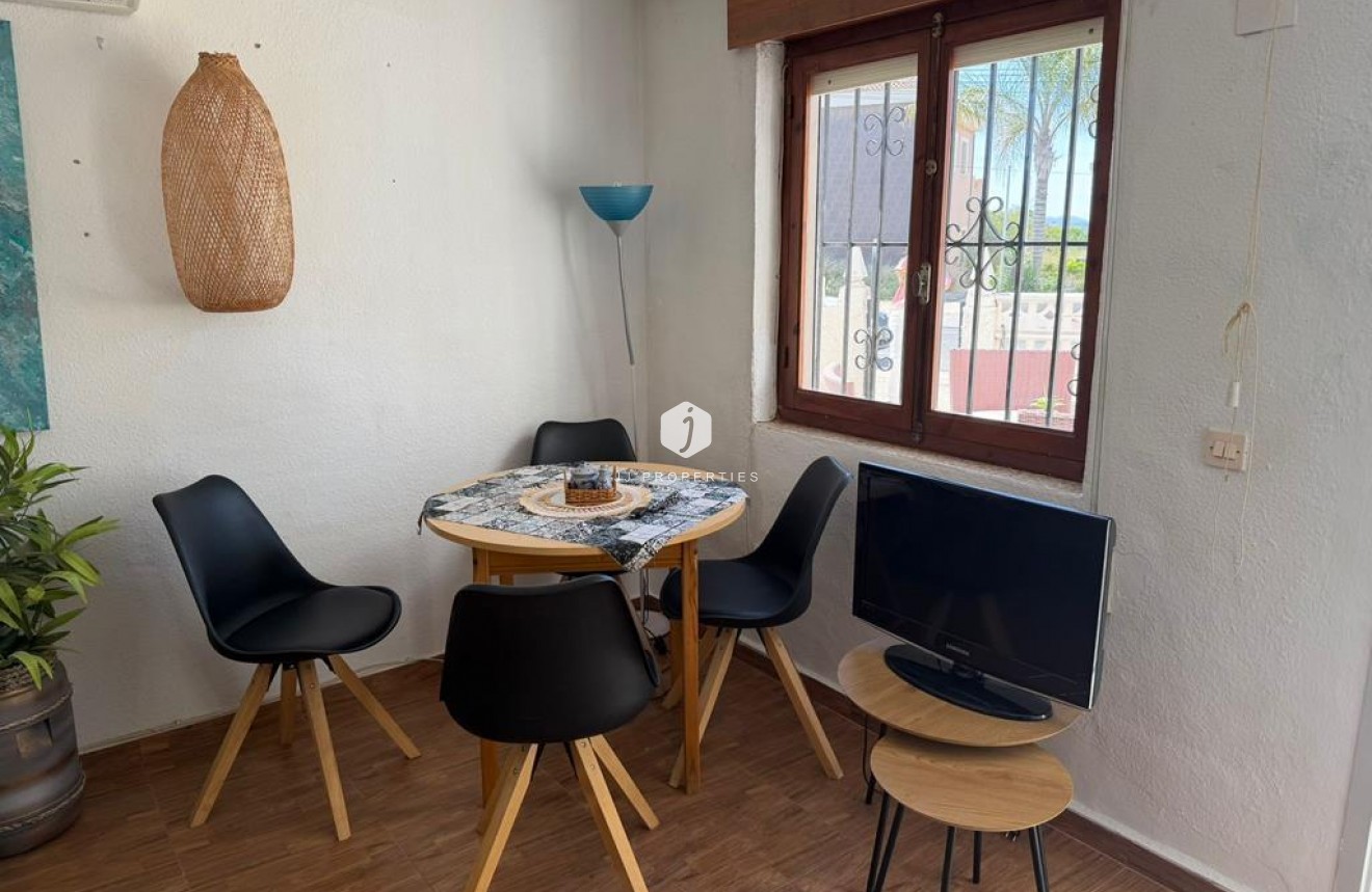 D'occasion - Bungalow -
Torrevieja - LA TORRETAS