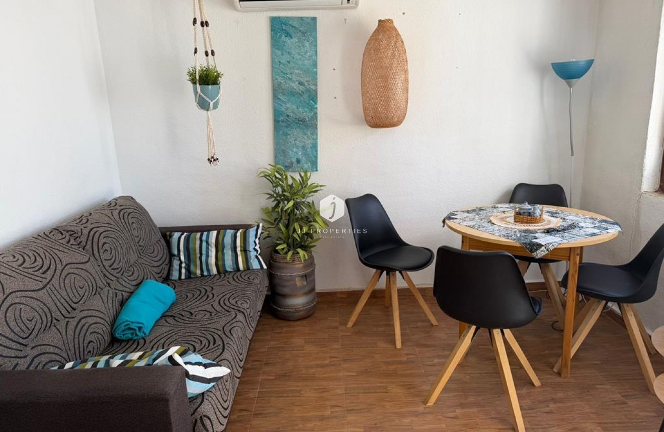 D'occasion - Bungalow -
Torrevieja - LA TORRETAS