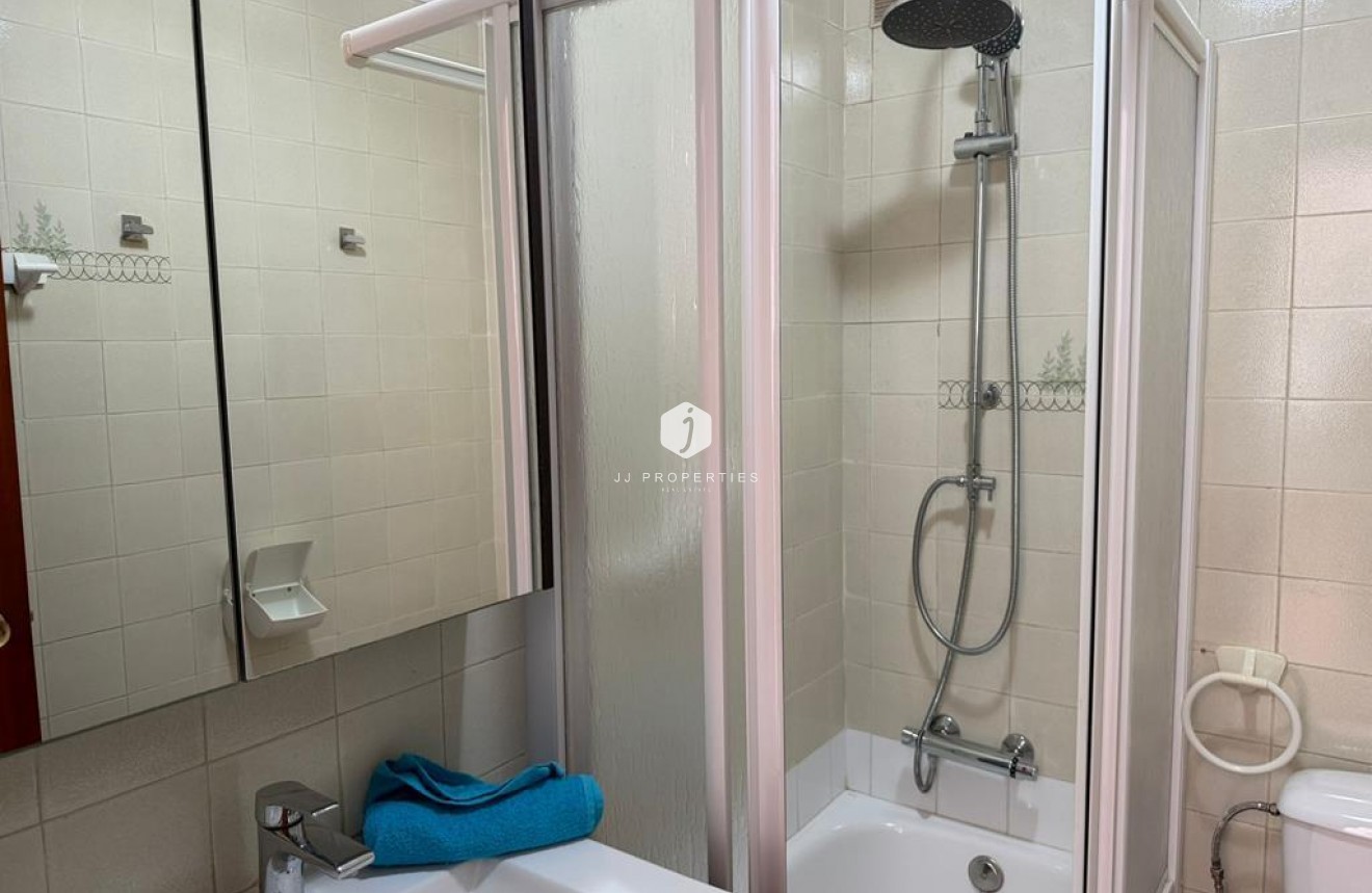 D'occasion - Bungalow -
Torrevieja - LA TORRETAS