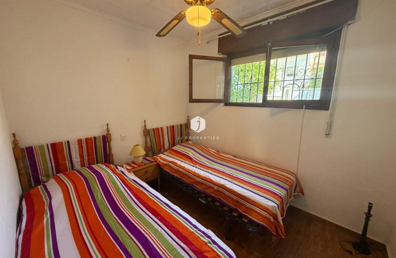 D'occasion - Bungalow -
Torrevieja - LA TORRETAS