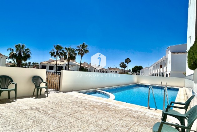 D'occasion - Chalet -
La Zenia - Costa Blanca