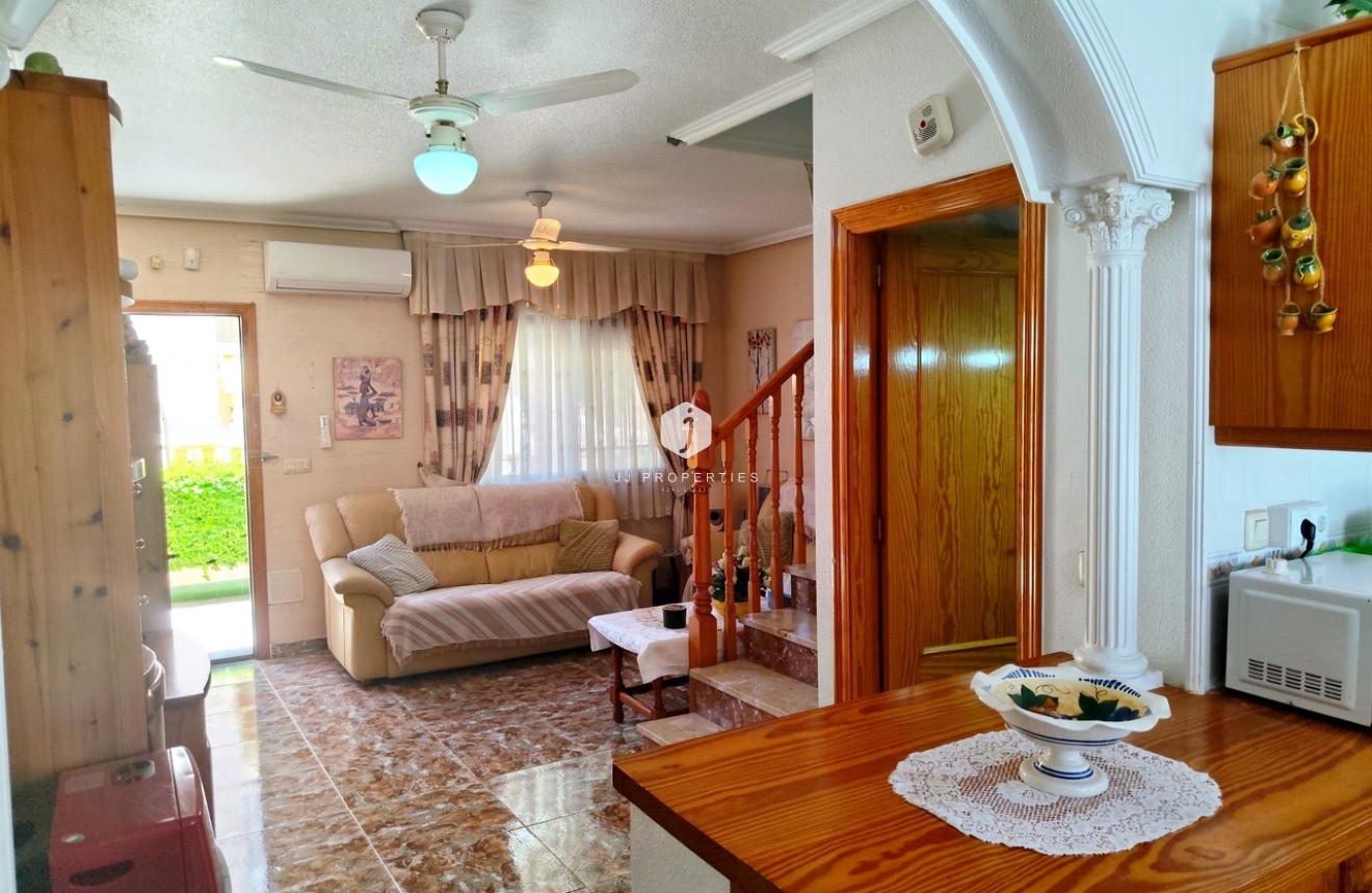 D'occasion - Chalet -
La Zenia - Costa Blanca