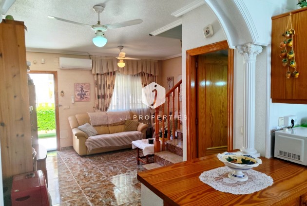 D'occasion - Chalet -
La Zenia - Costa Blanca