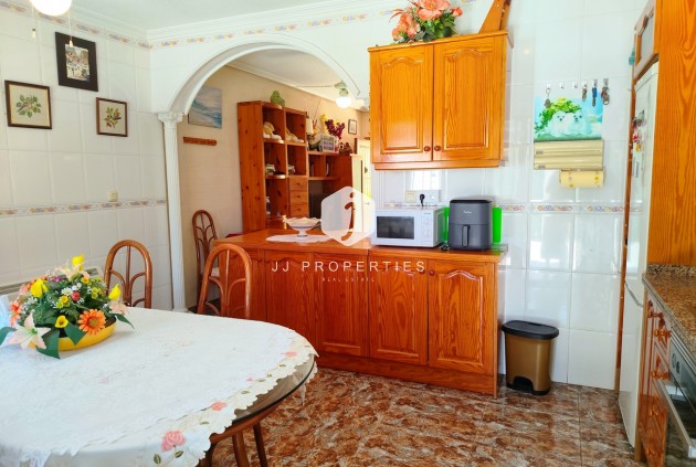 D'occasion - Chalet -
La Zenia - Costa Blanca
