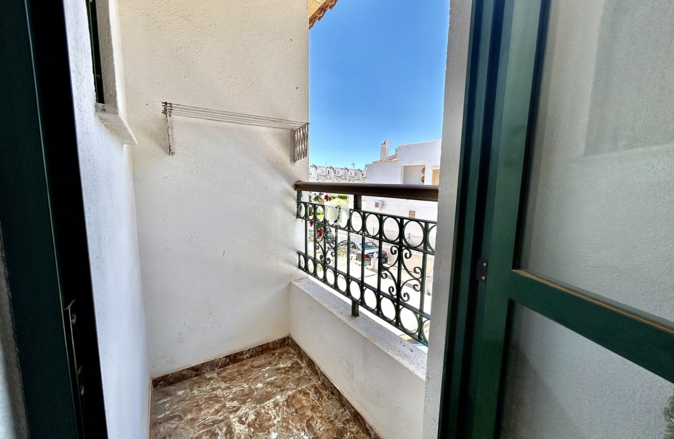 D'occasion - Chalet -
La Zenia - Costa Blanca