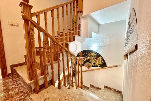 D'occasion - Chalet -
La Zenia - Costa Blanca