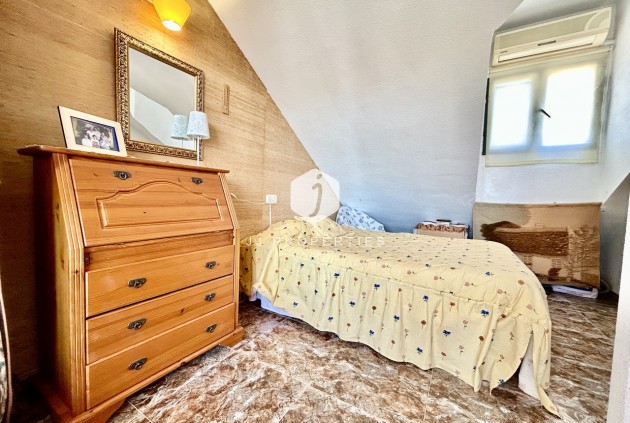 D'occasion - Chalet -
La Zenia - Costa Blanca
