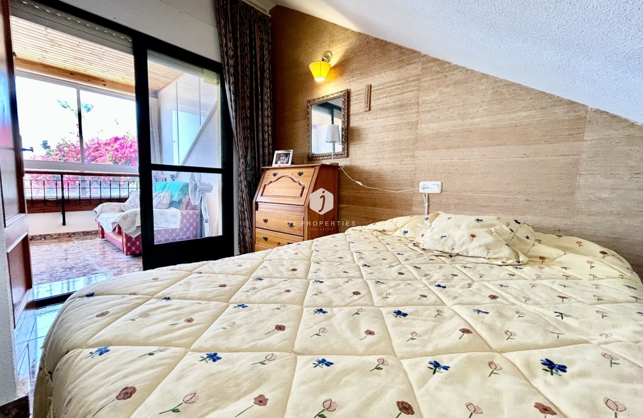 D'occasion - Chalet -
La Zenia - Costa Blanca