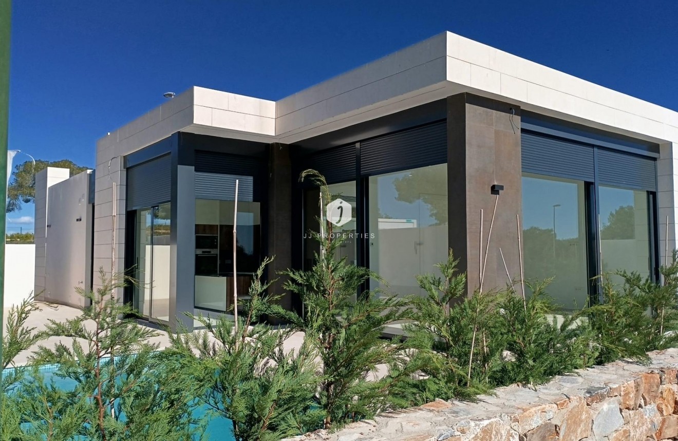 Neue Gebäude - Villa -
Pilar de la Horadada - Roda Golf