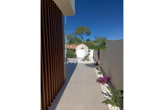 Neue Gebäude - Villa -
Pilar de la Horadada - Roda Golf