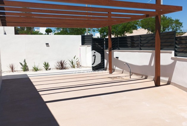 Neue Gebäude - Villa -
Pilar de la Horadada - Roda Golf