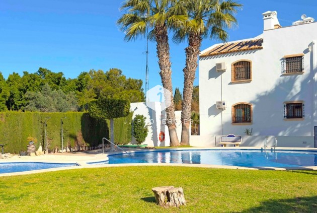 Aus zweiter Hand - Wohnung -
Orihuela Costa - Costa Blanca