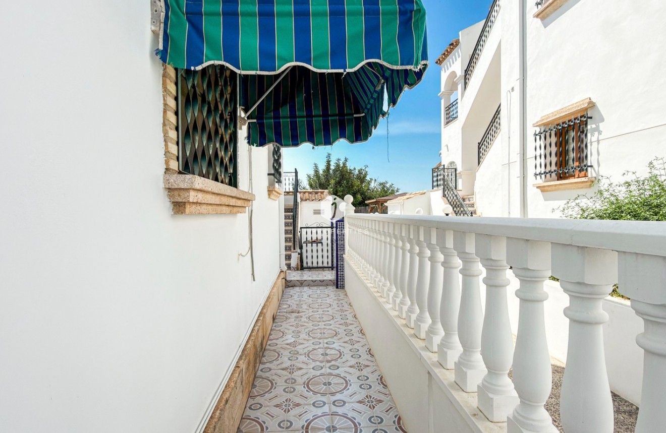 Aus zweiter Hand - Wohnung -
Orihuela Costa - Costa Blanca