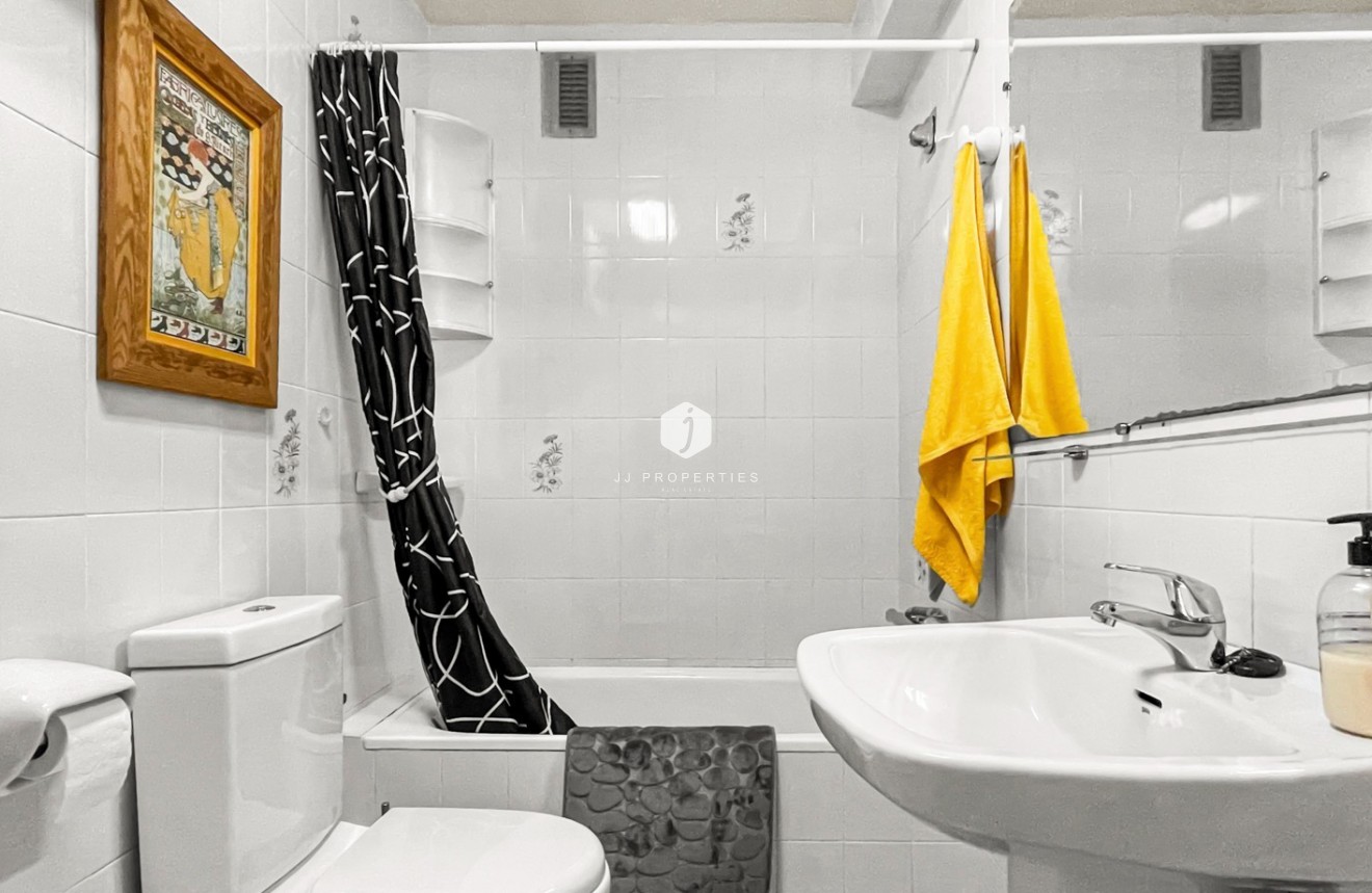 Segunda mano - Apartamento / piso -
Torrevieja - Costa Blanca