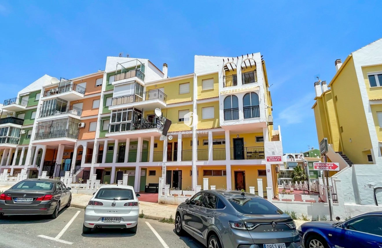 Segunda mano - Apartamento / piso -
Torrevieja - Costa Blanca