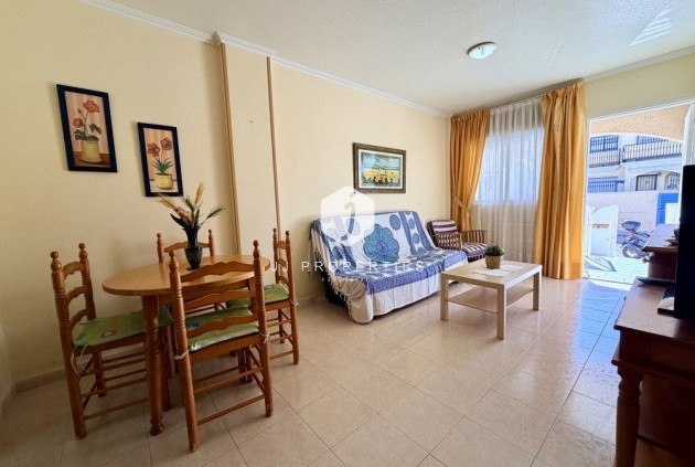 D'occasion - Chalet -
Torrevieja - Costa Blanca