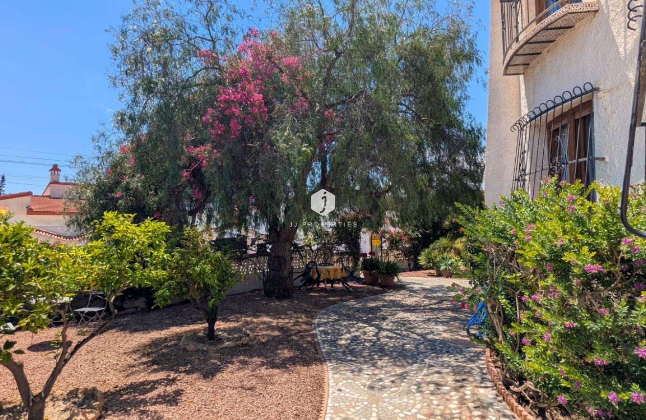 Aus zweiter Hand - Villa -
Ciudad Quesada - Costa Blanca