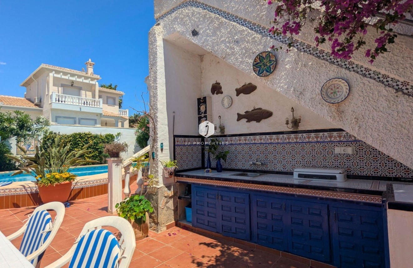 Aus zweiter Hand - Villa -
Ciudad Quesada - Costa Blanca