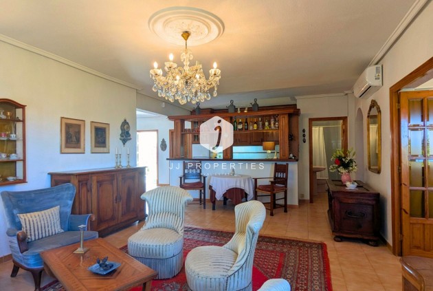 Aus zweiter Hand - Villa -
Ciudad Quesada - Costa Blanca