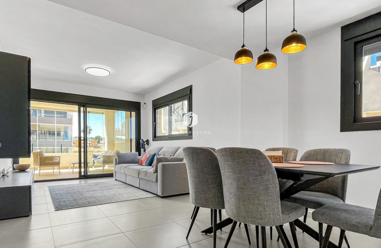 D'occasion - Appartement -
Orihuela Costa - Costa Blanca