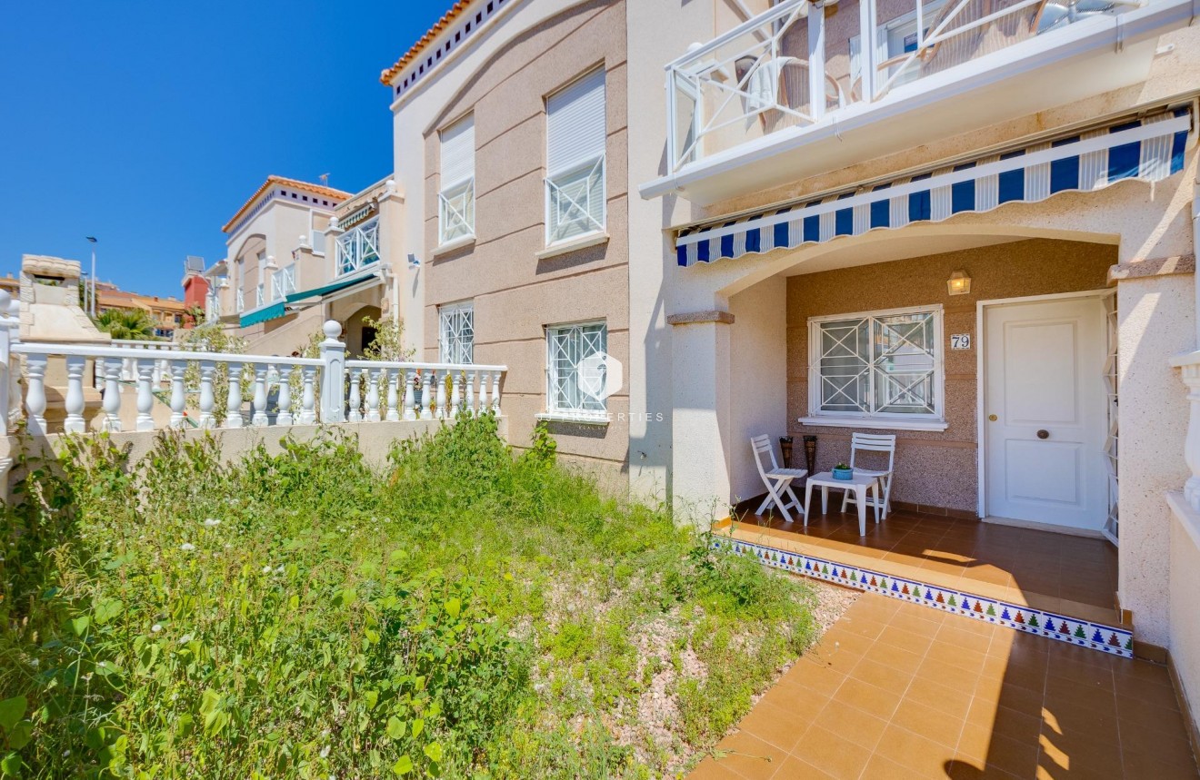 Tweedehands - Bungalow -
Torrevieja - Aguas Nuevas 1