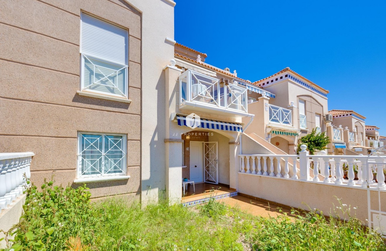 Tweedehands - Bungalow -
Torrevieja - Aguas Nuevas 1