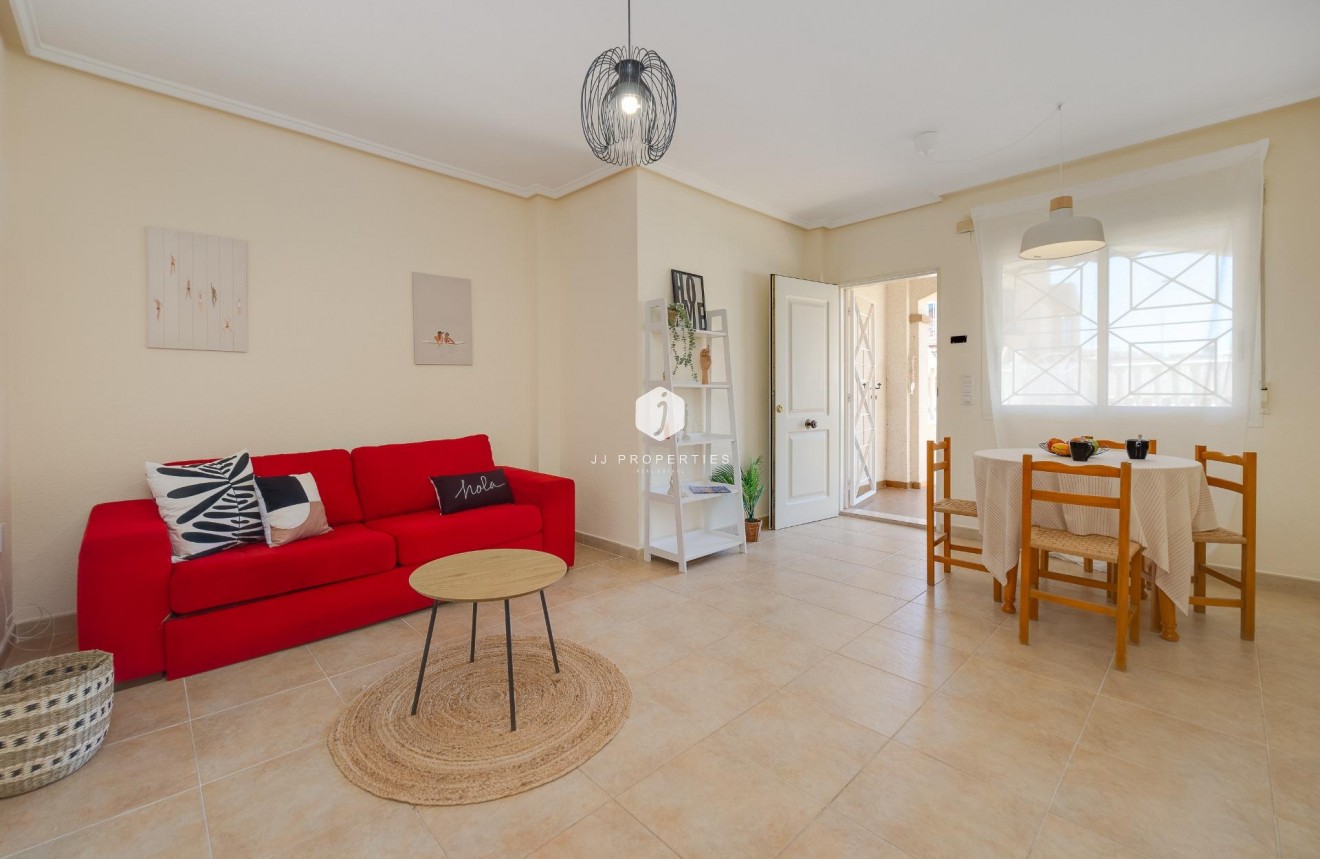 Tweedehands - Bungalow -
Torrevieja - Aguas Nuevas 1