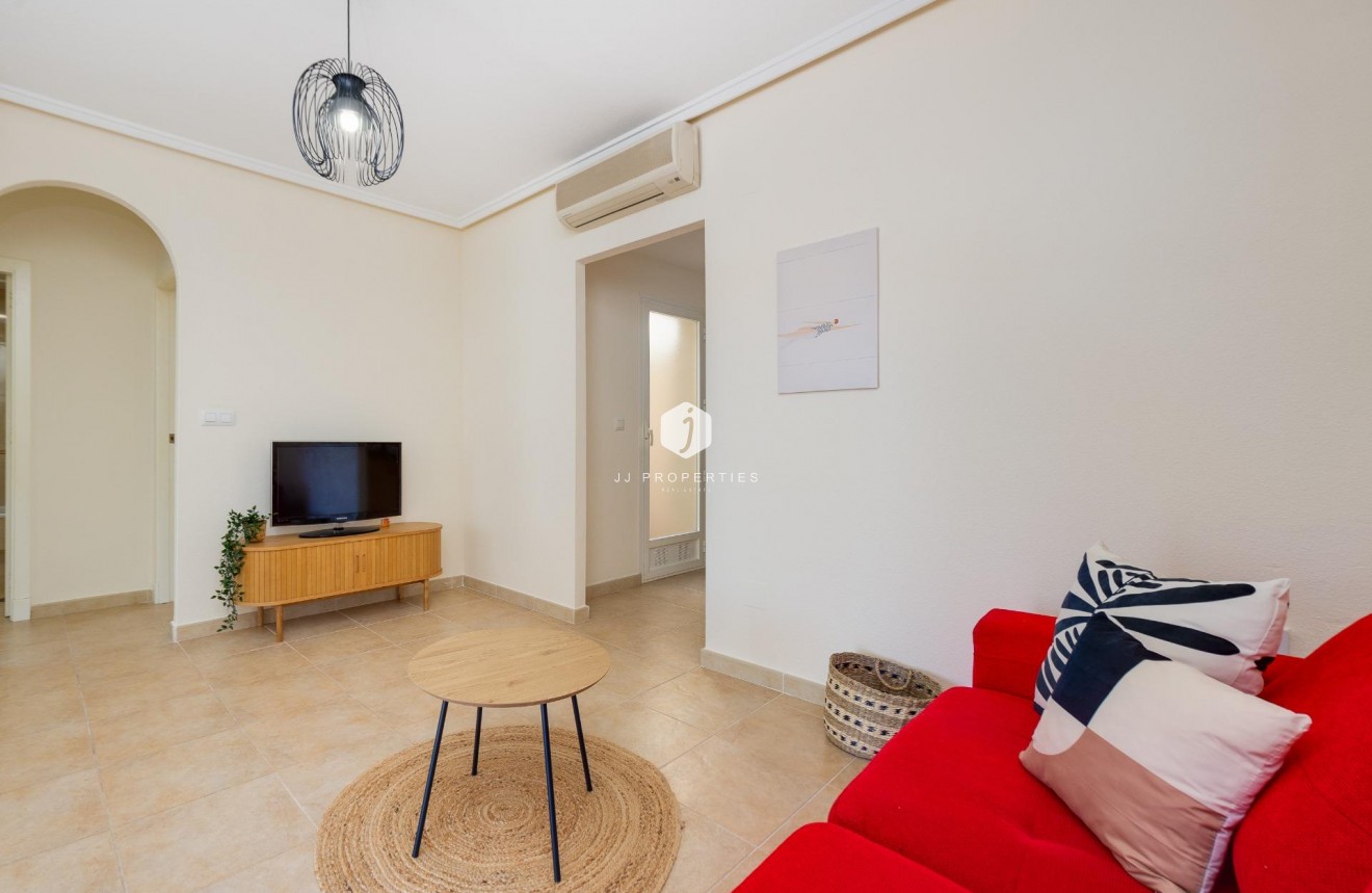 Tweedehands - Bungalow -
Torrevieja - Aguas Nuevas 1