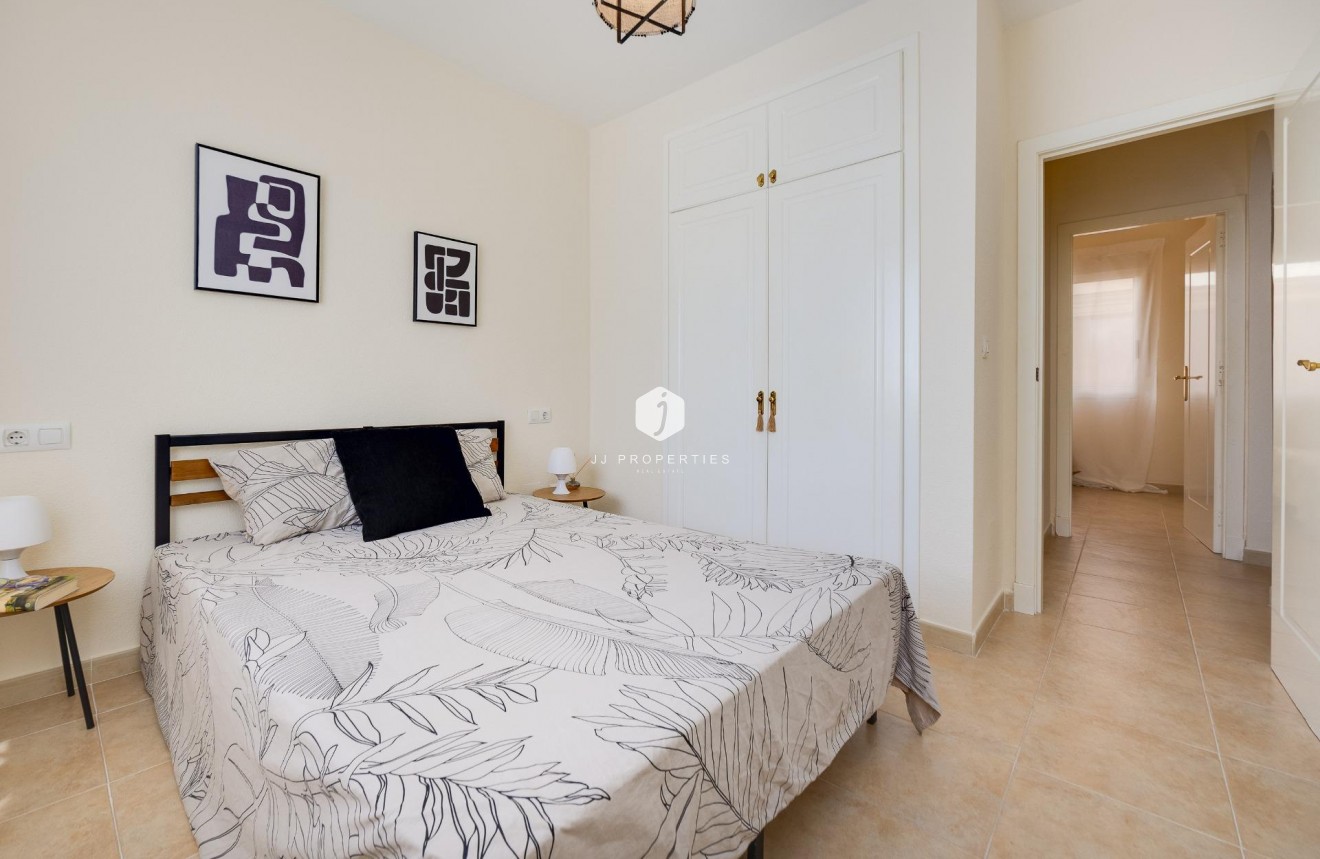 Tweedehands - Bungalow -
Torrevieja - Aguas Nuevas 1