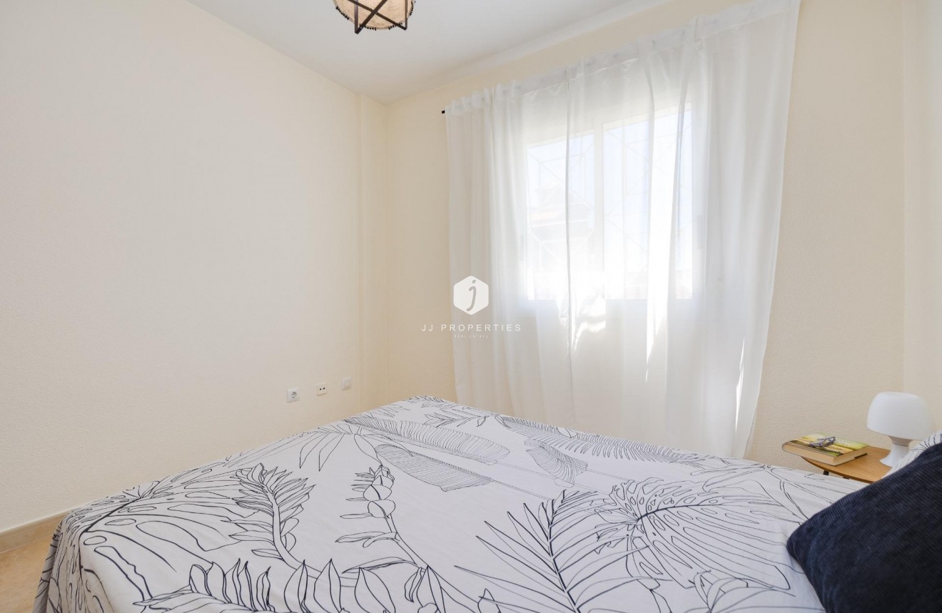 Tweedehands - Bungalow -
Torrevieja - Aguas Nuevas 1