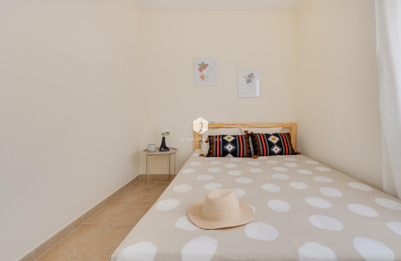 Tweedehands - Bungalow -
Torrevieja - Aguas Nuevas 1