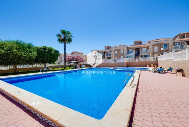 Tweedehands - Bungalow -
Torrevieja - Aguas Nuevas 1