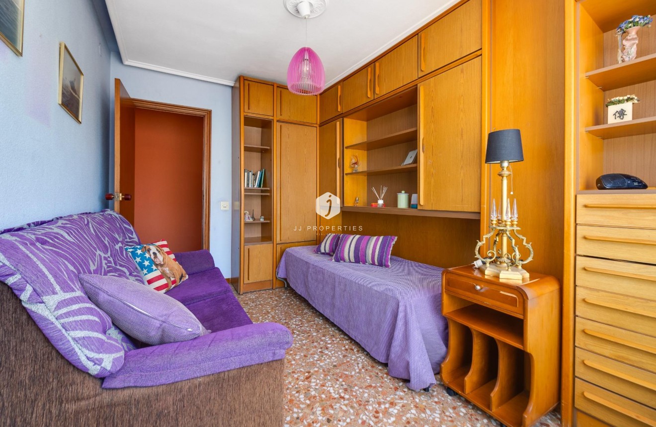 D'occasion - Appartement -
Torrevieja - Centro
