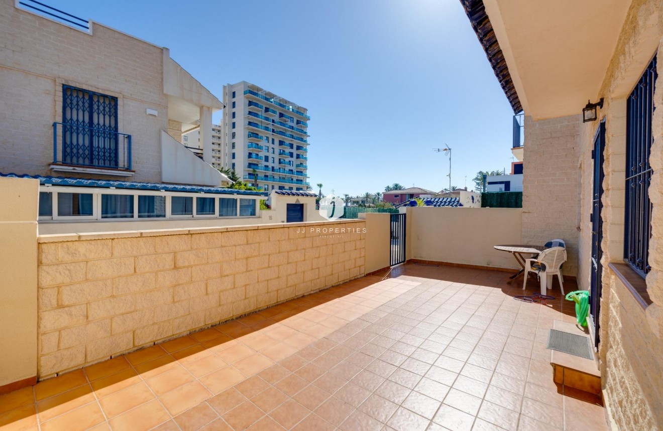 D'occasion - Chalet -
Torrevieja - La veleta